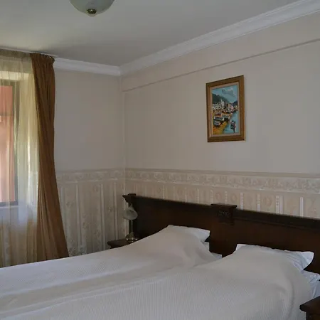 Amsterdam 3* София